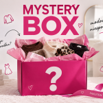 Mystery Box z ubraniami – czy warto? Sprawdzamy, na czym polega